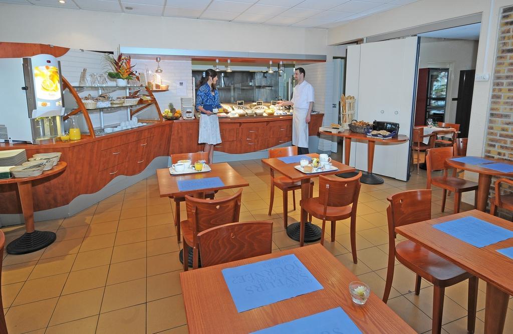 Comfort Hotel Orleans Saran Ngoại thất bức ảnh